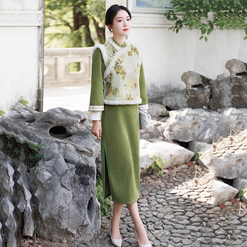 优雅传统汉服——复古中国风花卉刺绣旗袍