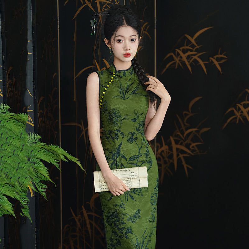 Elegant Green Floral Qipao Dress Perfect for Hanfu Styling