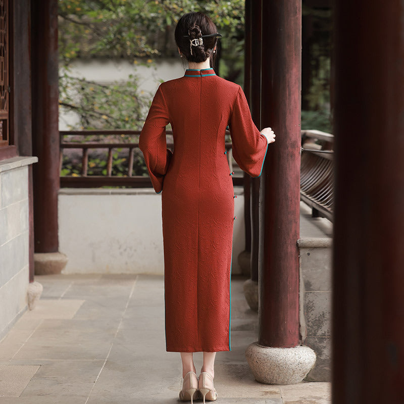 Elegant Red Traditional Chinese Cheongsam with Decorative Buttons