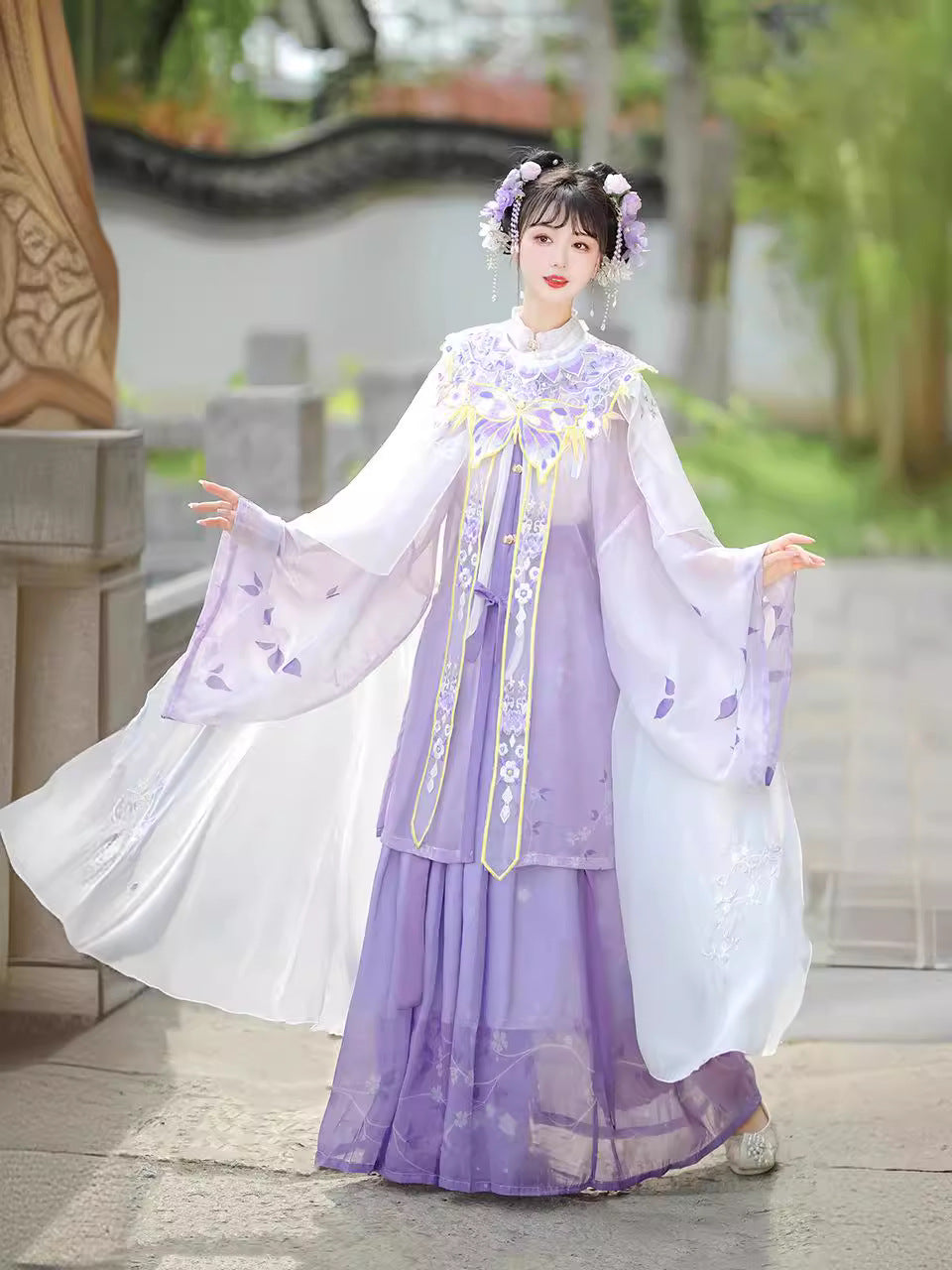 Elegant Butterfly Embroidered Hanfu Dress – Flowing Chiffon Traditional Chinese Outfit