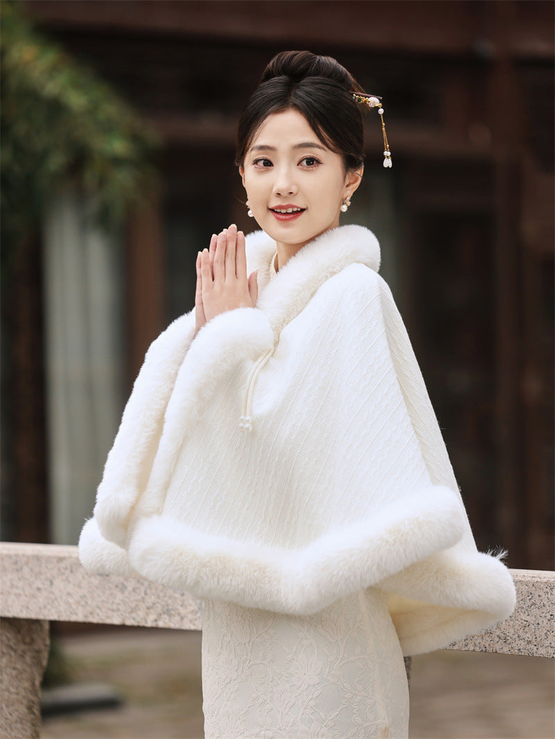 Elegant White Hanfu Cloak Faux Fur Trimmed Winter Cape For Women