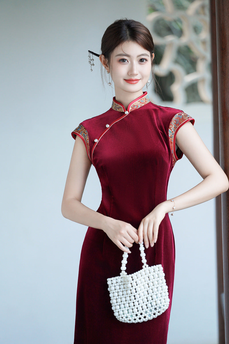 ed Short-Sleeve Qipao for Mother – Slim Mandarin-Collar Maxi with Side Slit 
