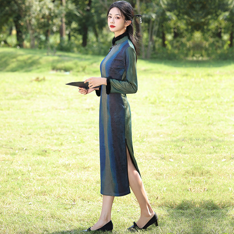 Elegant Cheongsam Dress – Vintage Long Sleeve Qipao with Fur Trim