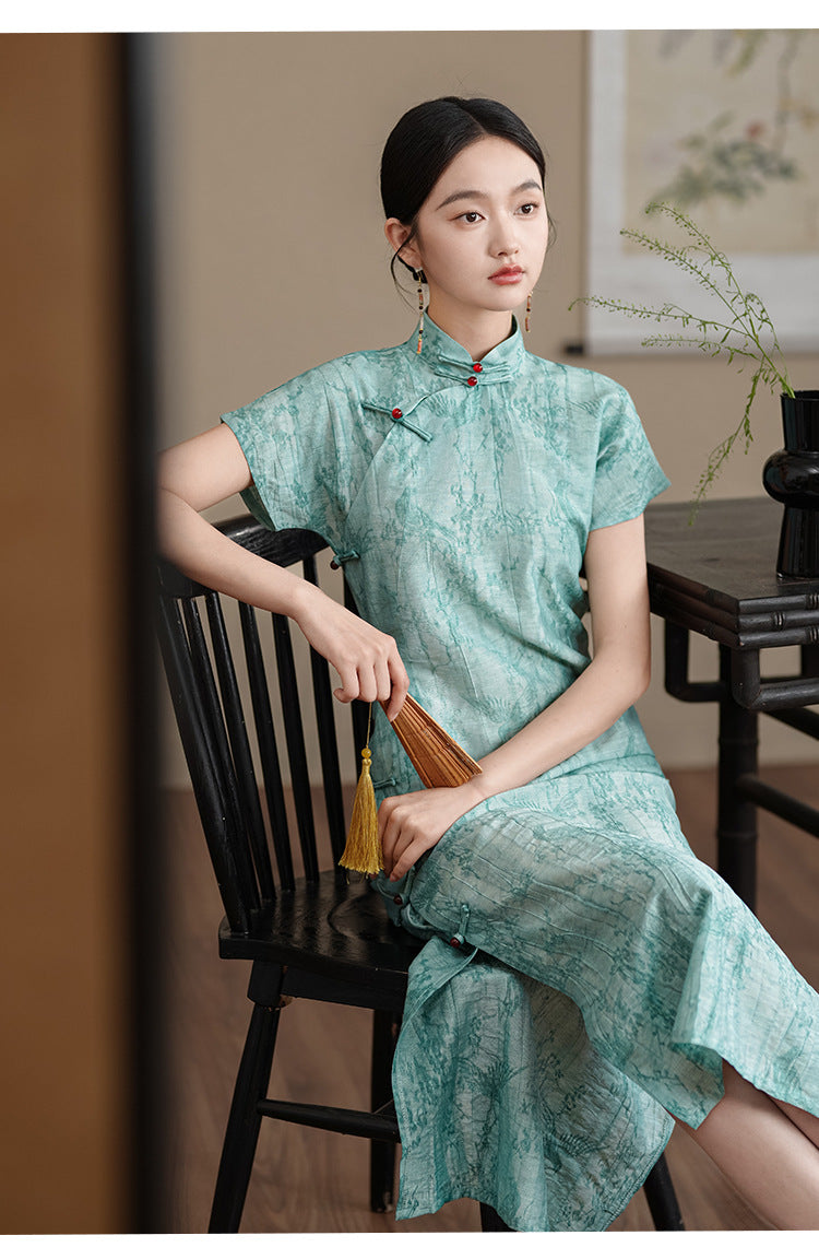 Vintage Elegant Floral Cheongsam – Classic Chinese Qipao Dress