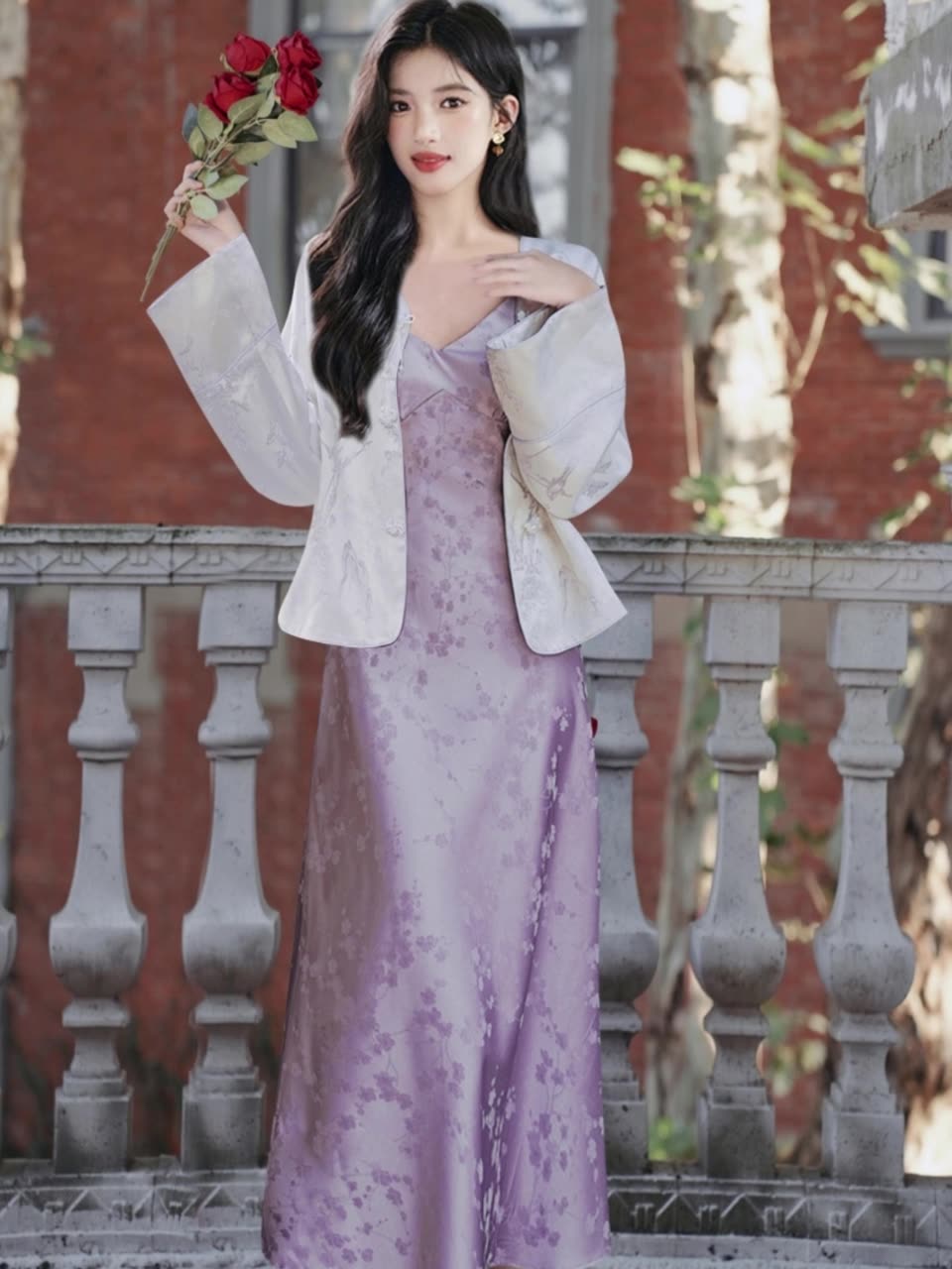Elegant Purple Floral Dress with White Satin Jacket – Perfect for Traditional Hanfu