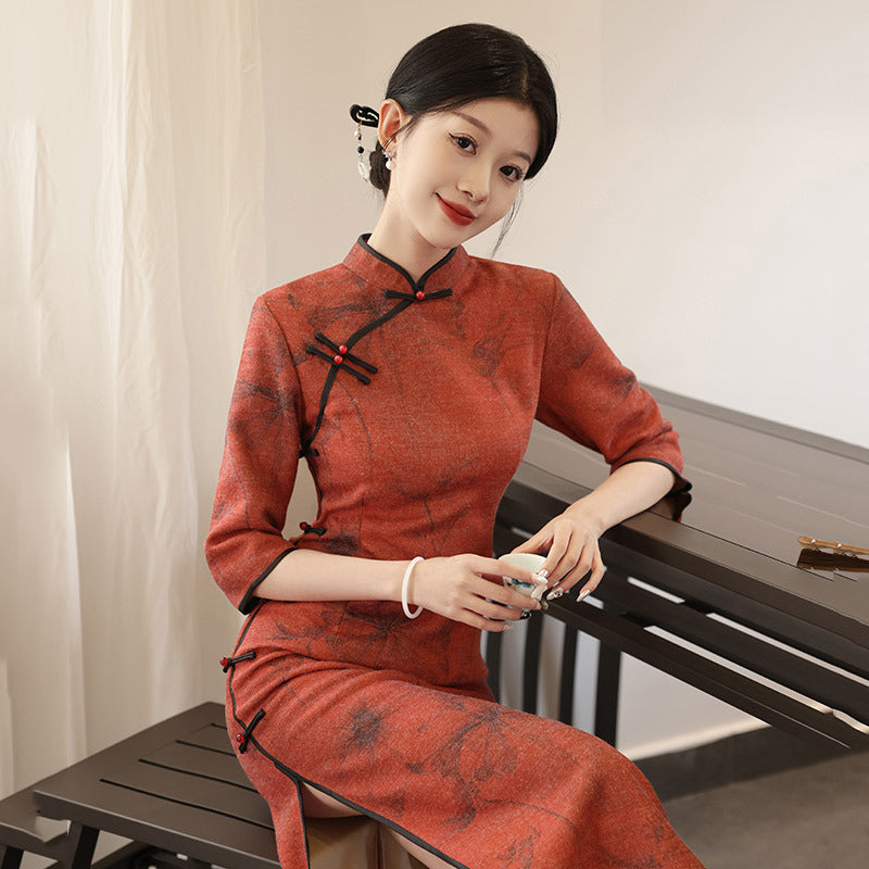 Elegant Red Chinese Qipao Dress with Floral Embroidery
