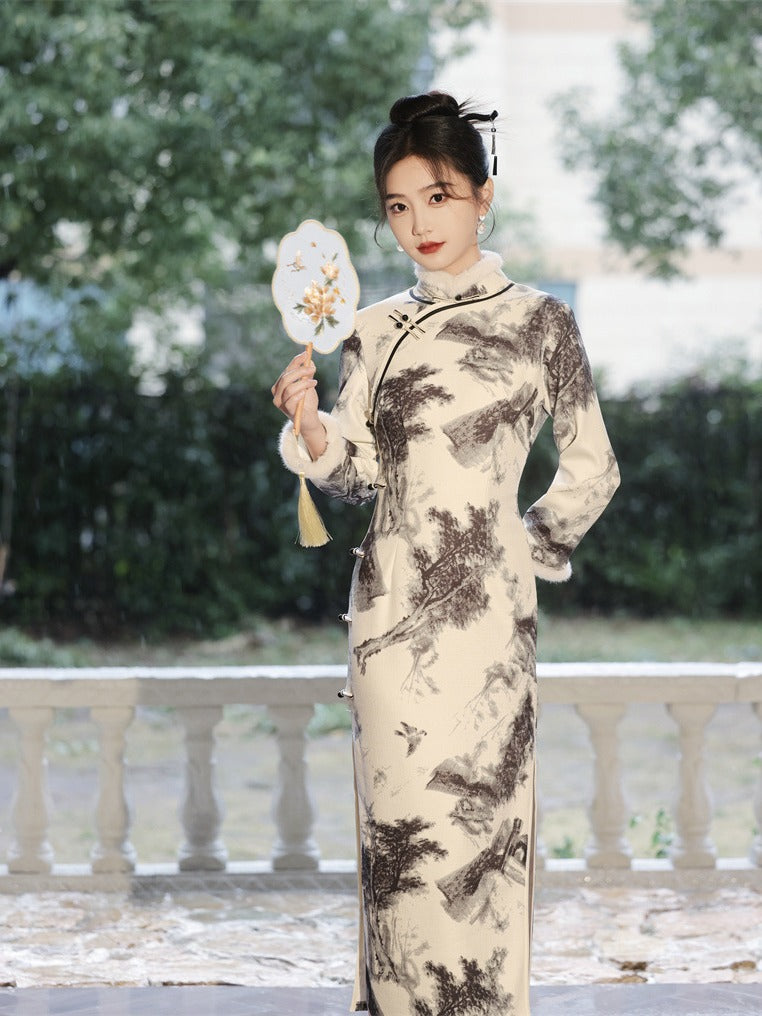 Elegant Long Sleeve Winter Hanfu with Bamboo & Bird Print - Faux Fur Trim
