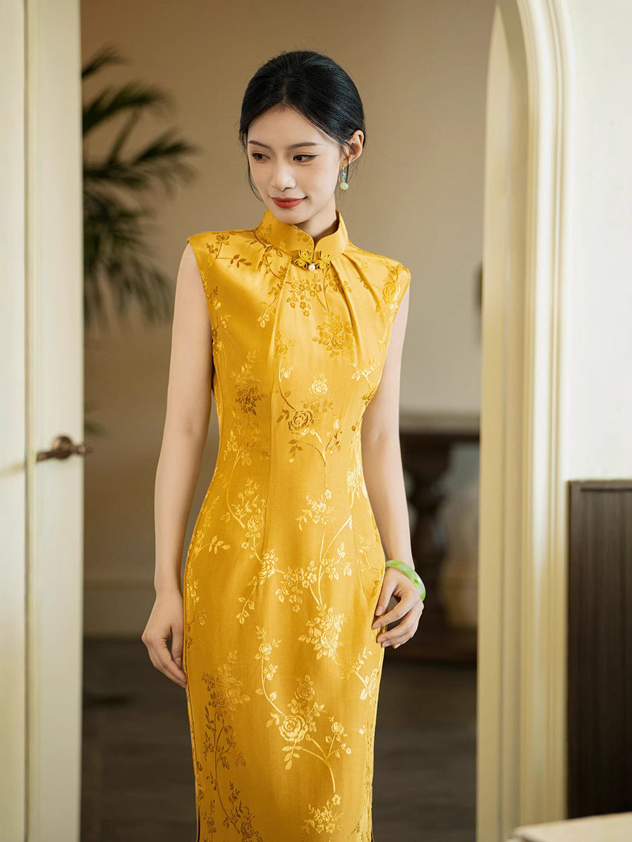 Elegant Sleeveless Brocade Cheongsam Vintage Floral Embroidered Qipao Dress