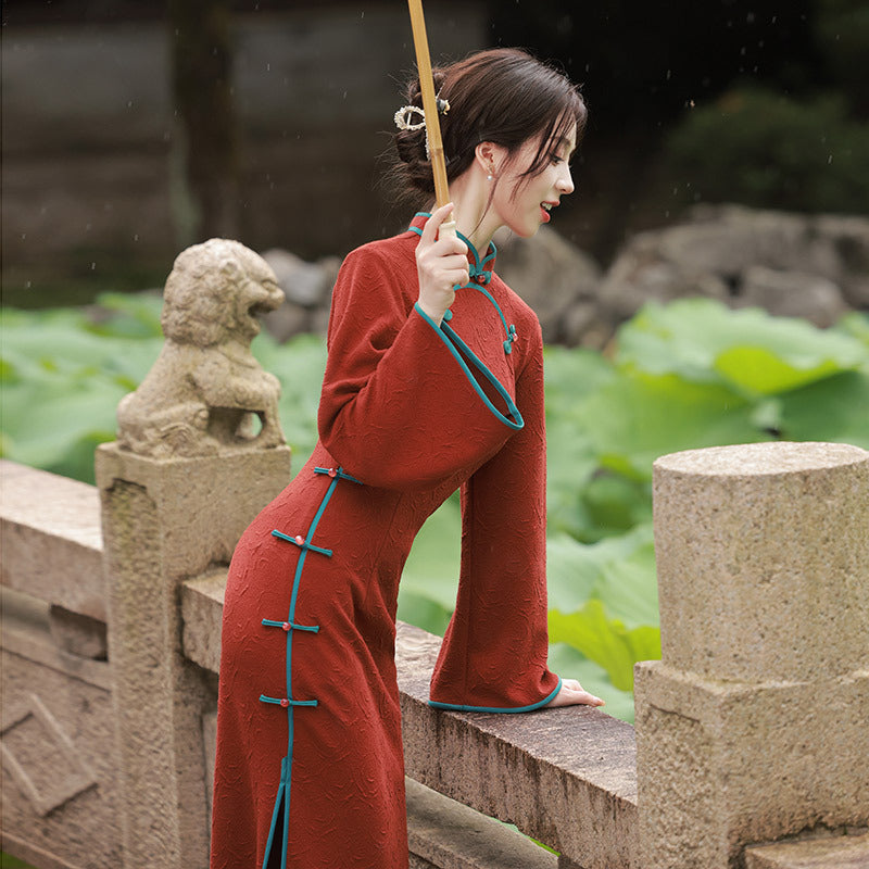Elegant Red Traditional Chinese Cheongsam with Decorative Buttons