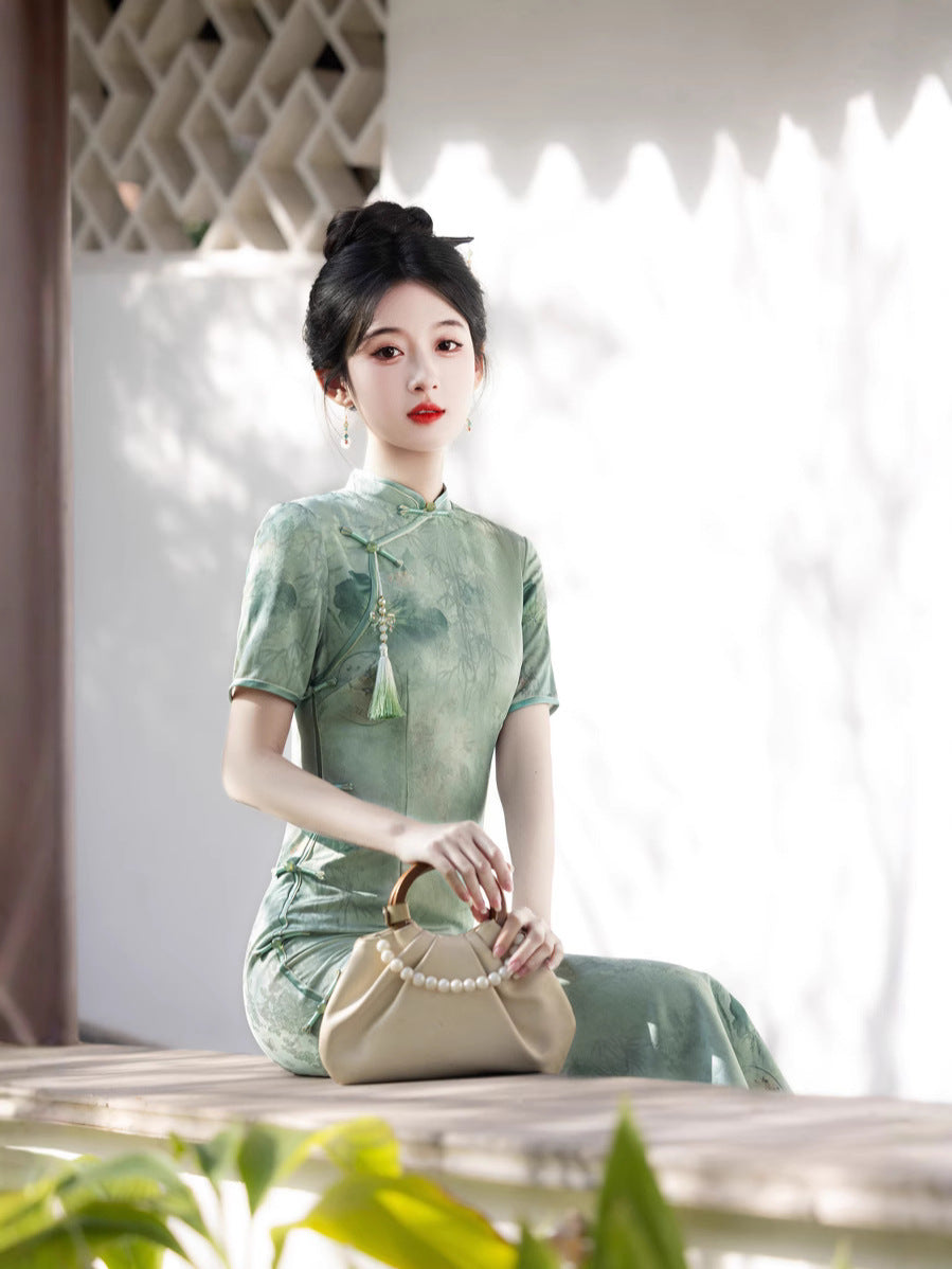Long Double-Jacquard Cheongsam | Modern Short-Sleeve Mandarin Dress