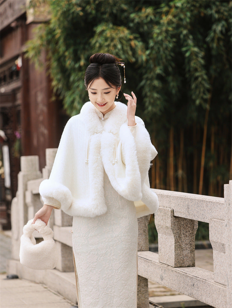 Elegant White Hanfu Cloak Faux Fur Trimmed Winter Cape For Women