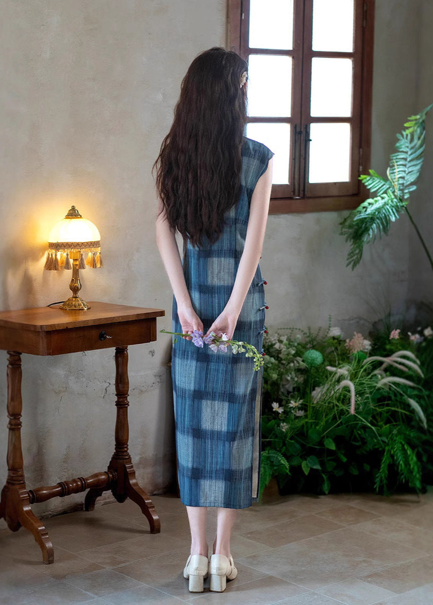 Blue Sleeveless Plaid Qipao Maxi | Vintage Minimal Slim