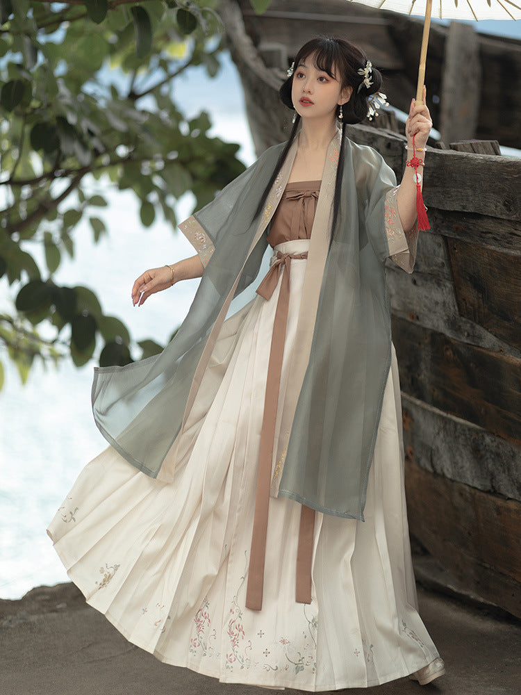 Green and Beige Song Dynasty Hanfu Dress with Floral Embroidery