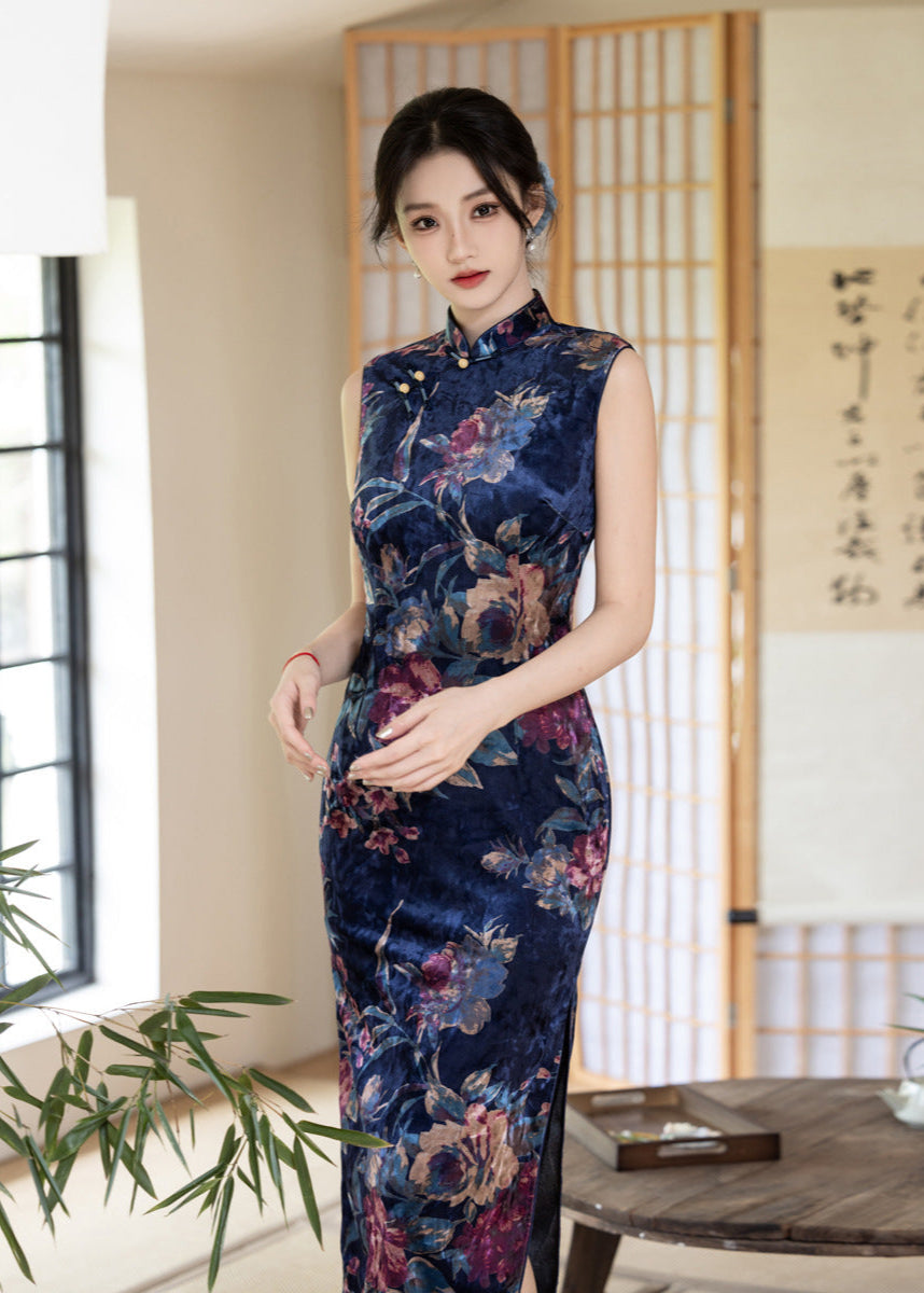 Blue Printed Sleeveless Qipao | Mandarin-Collar Slim Maxi with Side Slit for Banquets & Weddings