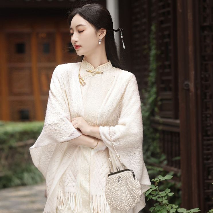 Elegant Cream Fringe Hanfu Shawl Soft Knitted Wrap For Traditional Outfit Layering