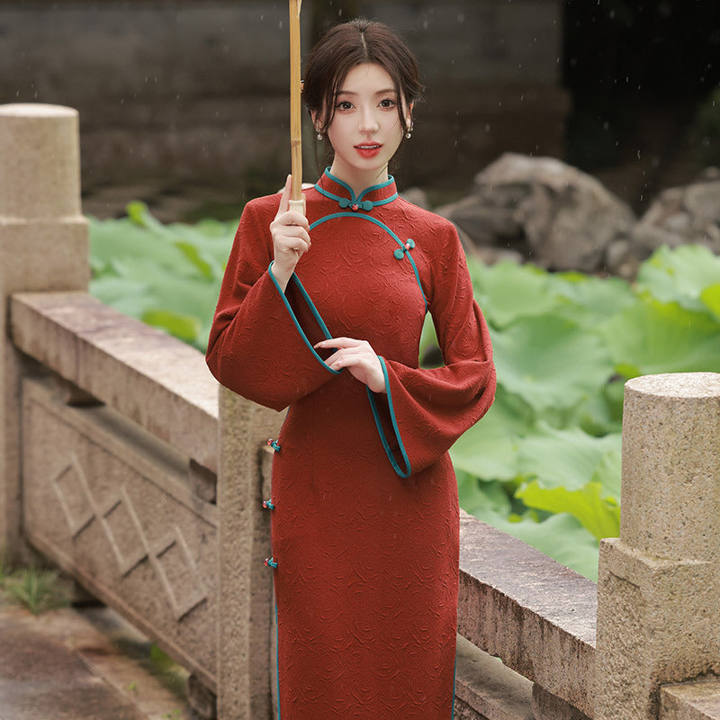 Elegant Red Traditional Chinese Cheongsam with Decorative Buttons