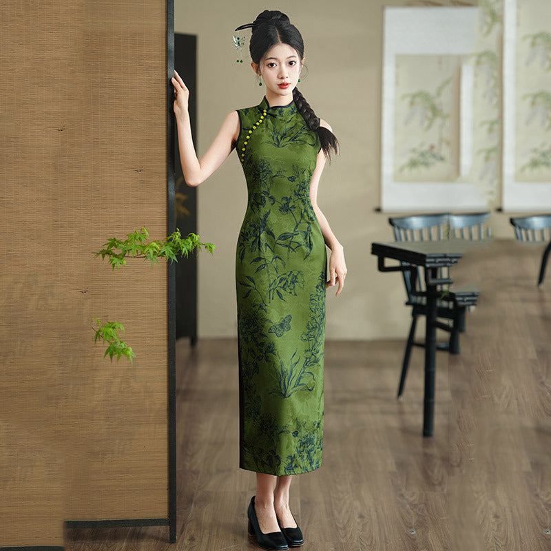 Elegant Green Floral Qipao Dress Perfect for Hanfu Styling