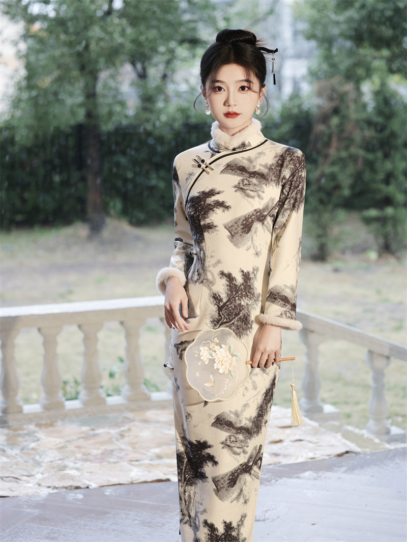 Elegant Long Sleeve Winter Hanfu with Bamboo & Bird Print - Faux Fur Trim