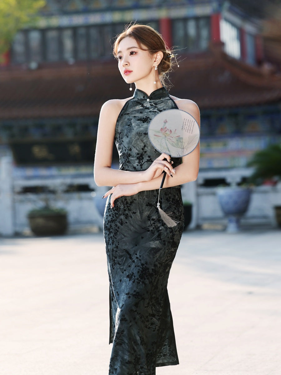 Chinese Triditional sleeveless Qipao