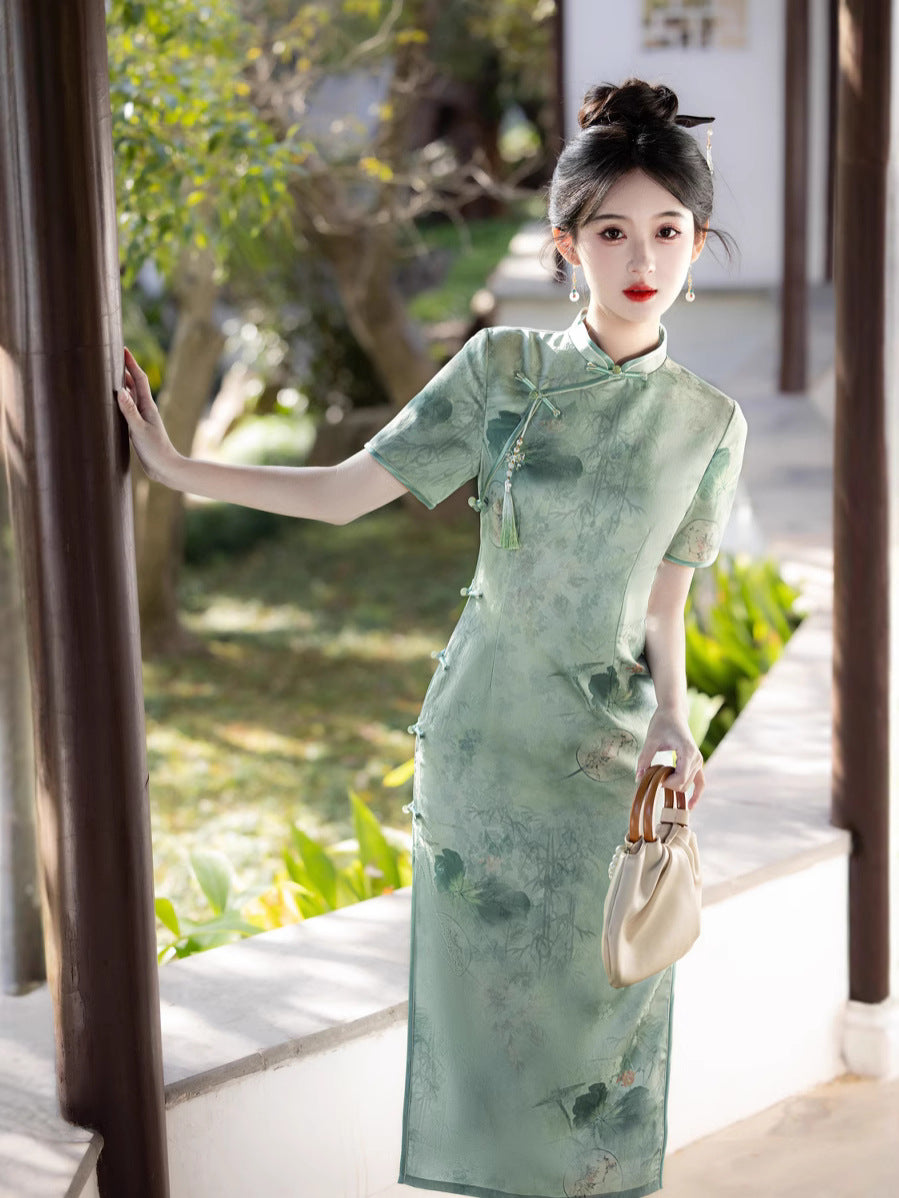 Long Double-Jacquard Cheongsam | Modern Short-Sleeve Mandarin Dress