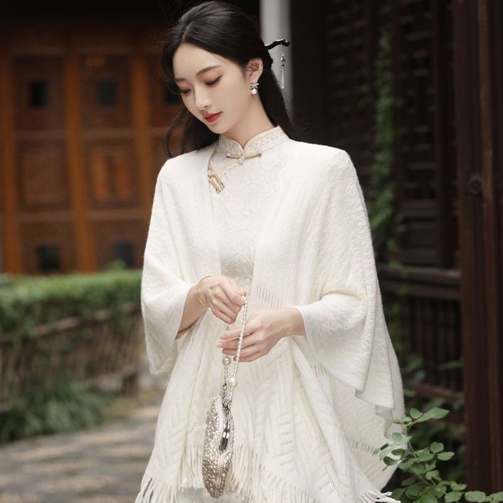 Elegant Cream Fringe Hanfu Shawl Soft Knitted Wrap For Traditional Outfit Layering