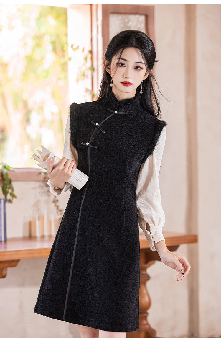 Elegant Vintage Cheongsam Dress – Soft Sleeveless Qipao for a Timeless Look