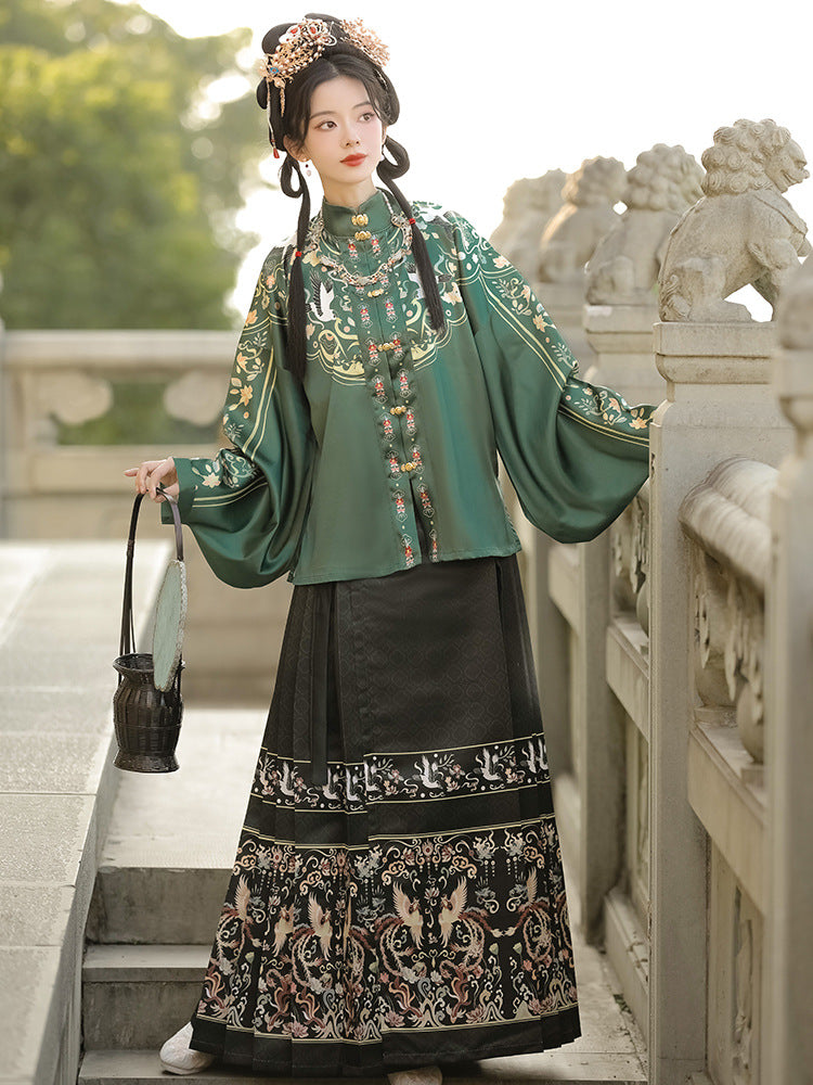 Elegant Green Embroidered Hanfu Set – Traditional Chinese Outfit for Women