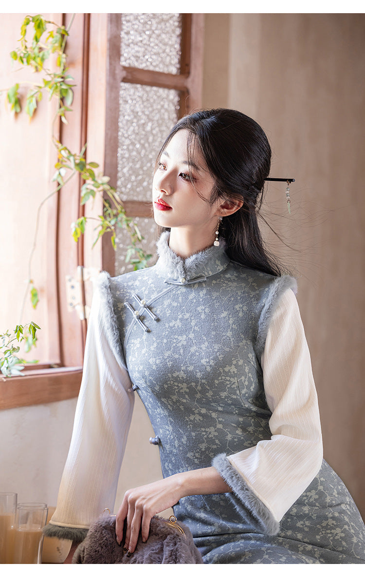 Vintage Floral Design Chinese Cheongsam Dress for Women with Fur Trim