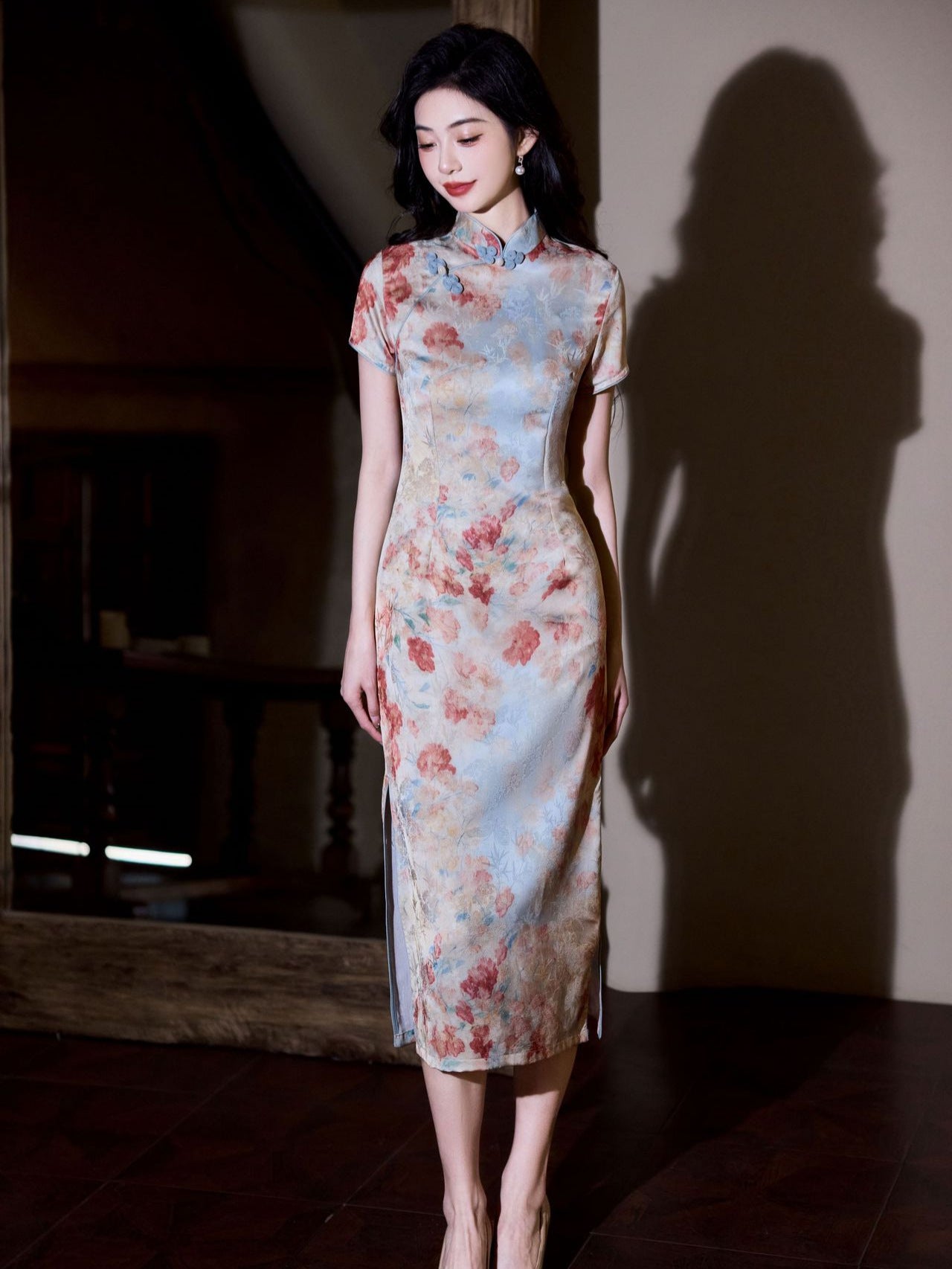 Vintage Qipao Dress | Chinese Slim-fit Mandarin Collar Floral Design