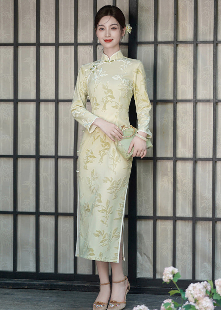 Vintage Long-Sleeve Daily Qipao | Mandarin Collar, Side Placket & Slit Gown