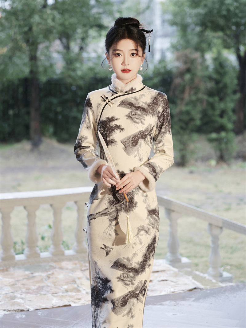 Elegant Long Sleeve Winter Hanfu with Bamboo & Bird Print - Faux Fur Trim