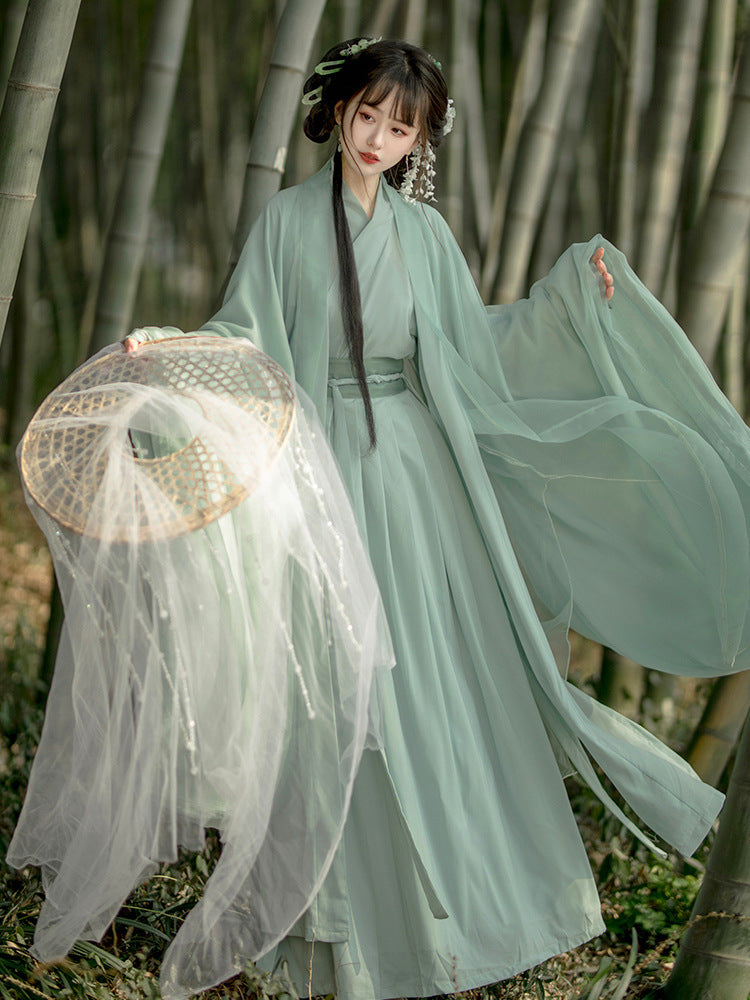 Elegant Flowing Traditional Chinese Hanfu Dress – Graceful Bamboo Green Ancient Style Gown