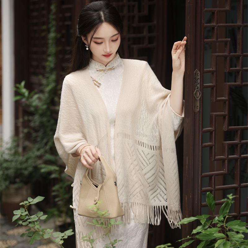 Elegant Cream Fringe Hanfu Shawl Soft Knitted Wrap For Traditional Outfit Layering