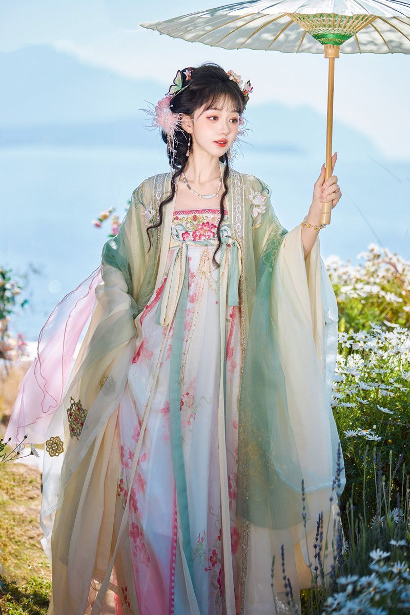 Tang-Style Qi Xiong Ruqun Hanfu | Heavy Embroidery Wide-Sleeve Robe