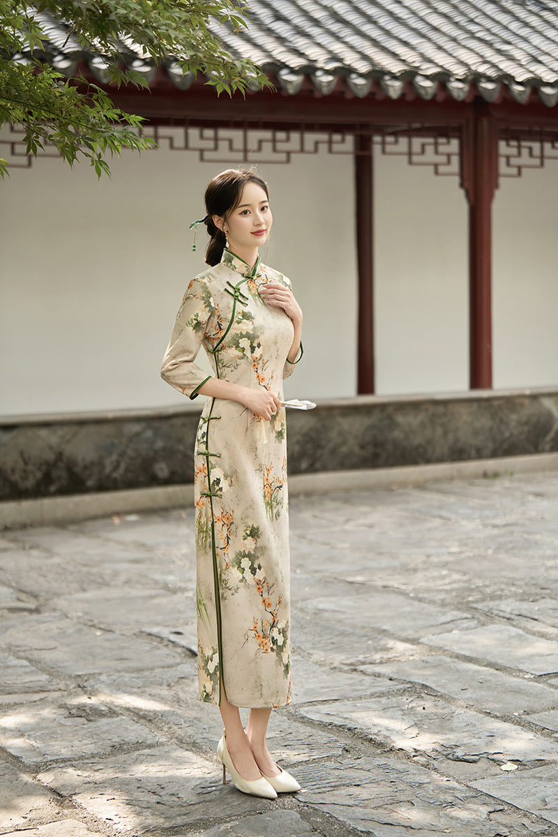 Beige Vintage Floral Jacquard Long-Sleeve Qipao