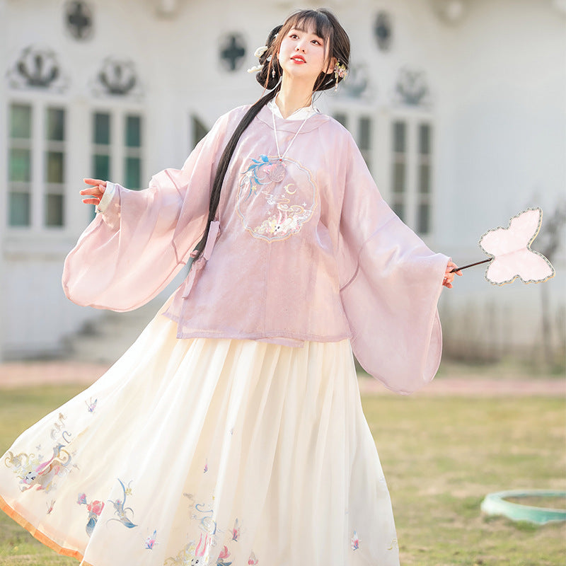 Elegant Embroidered Hanfu Set – Traditional Chinese Flowing Sleeves Outfit