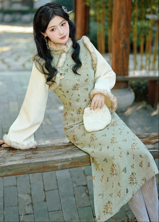 Light Green Daily Plush Vintage Qipao for Winter | Elegant Warmth Long Dress
