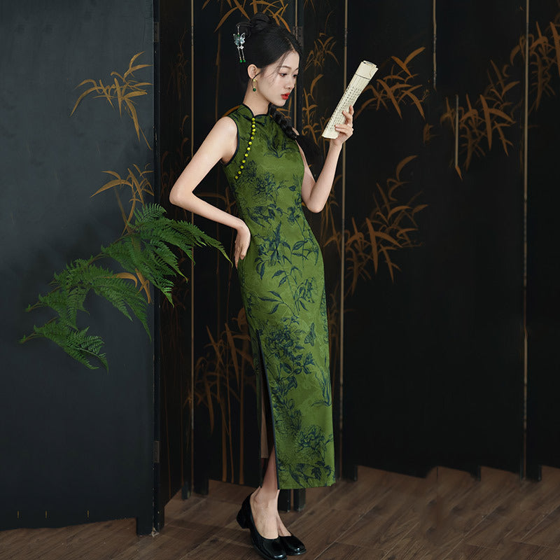 Elegant Green Floral Qipao Dress Perfect for Hanfu Styling