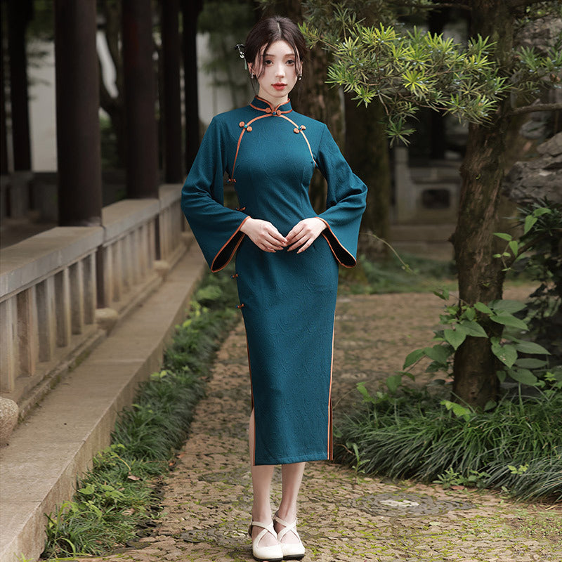 Elegant Teal Chinese Qipao Dress Vintage Long Cheongsam with Bell Sleeves for Hanfu Look