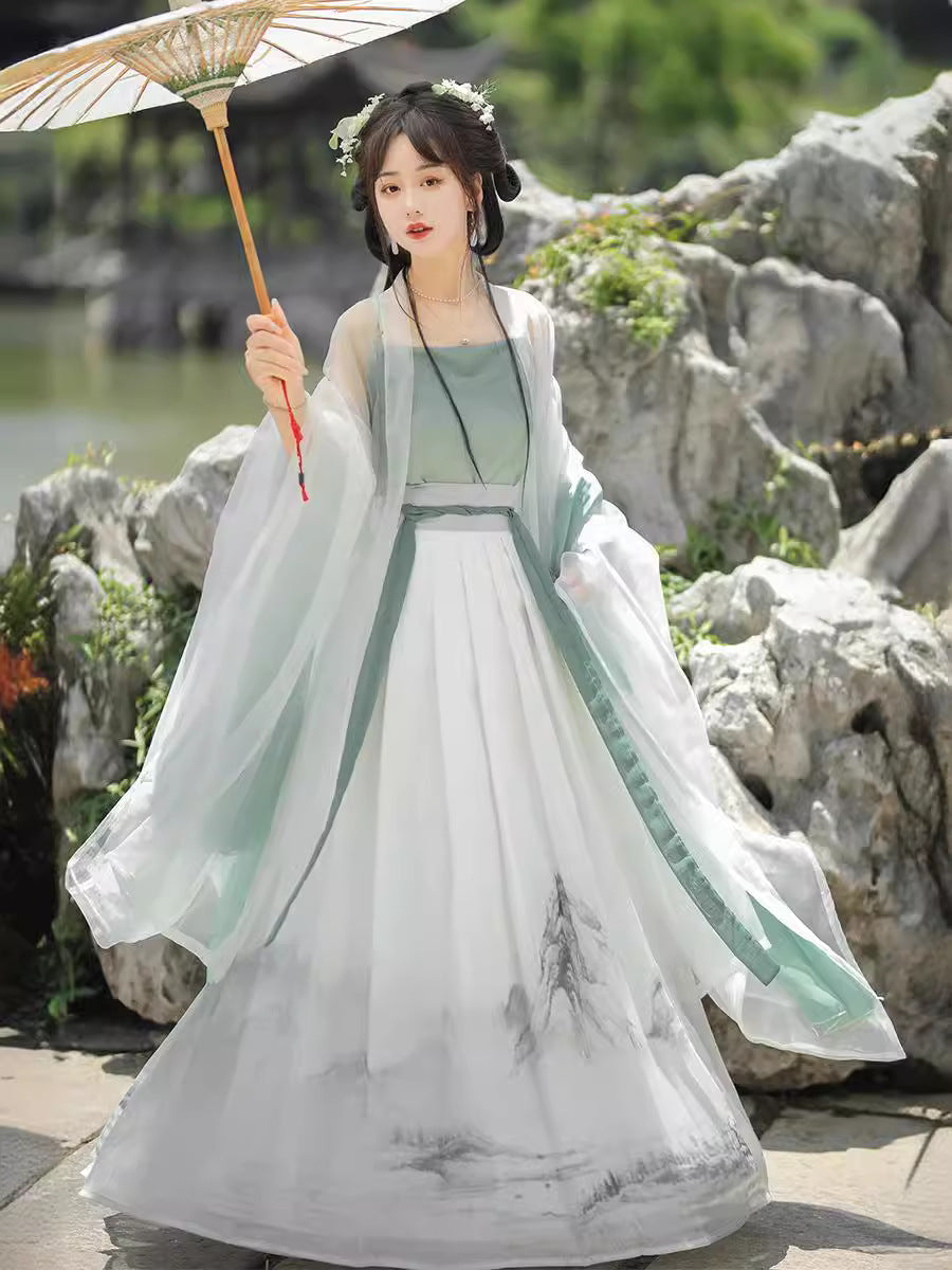 Song Dynasty Hanfu Dress Set – Traditional Chinese Hanfu with Flowing Sleeves
