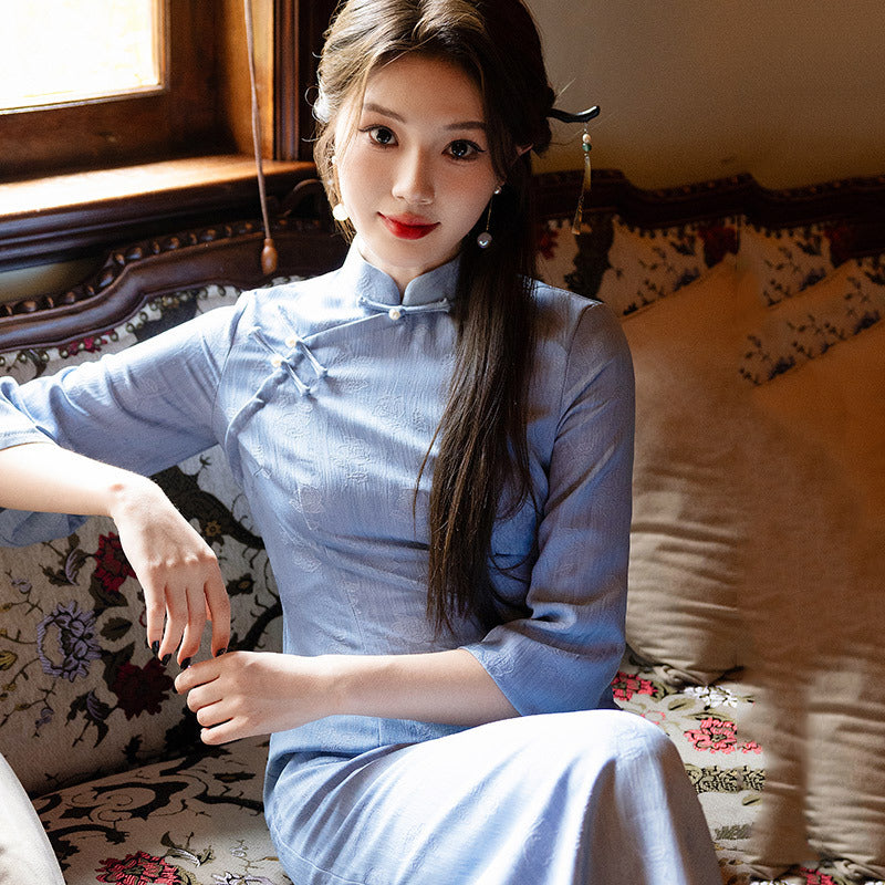Elegant Traditional Chinese Cheongsam Dress – Floral Embroidered Qipao with 3/4 Sleeves