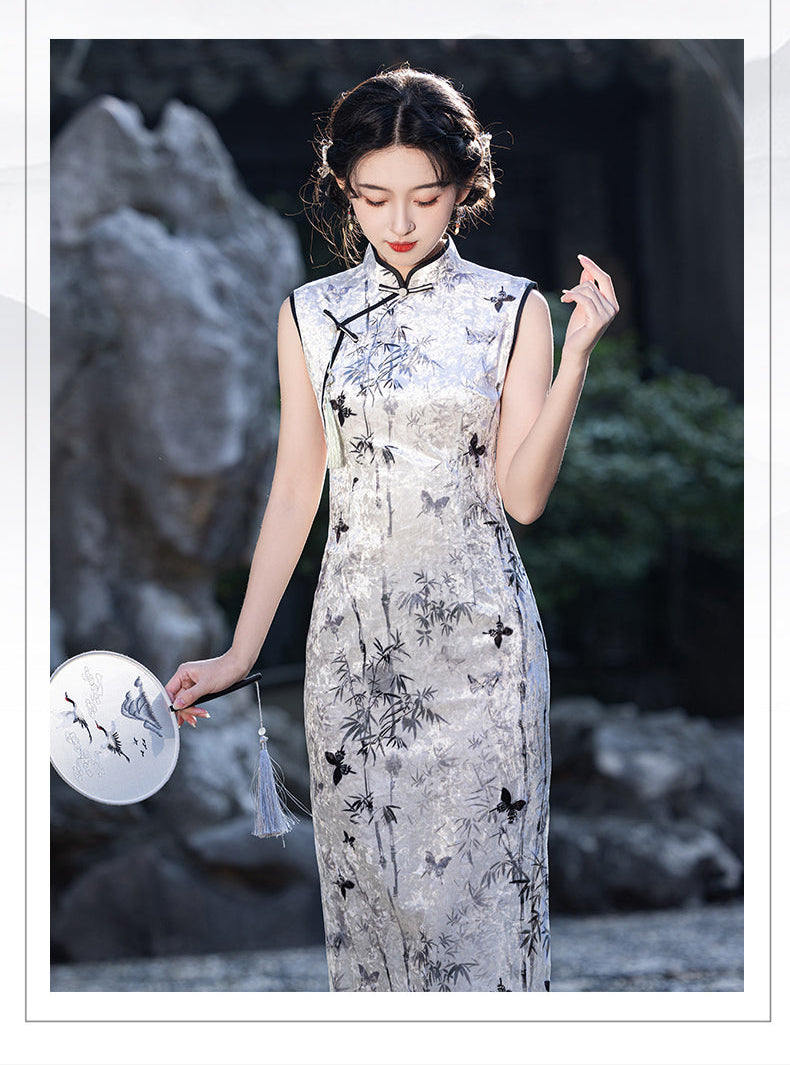 Chinese-style Sleeveless Cheongsam | Bamboo Leaf Butterfly Embroidered Qipao