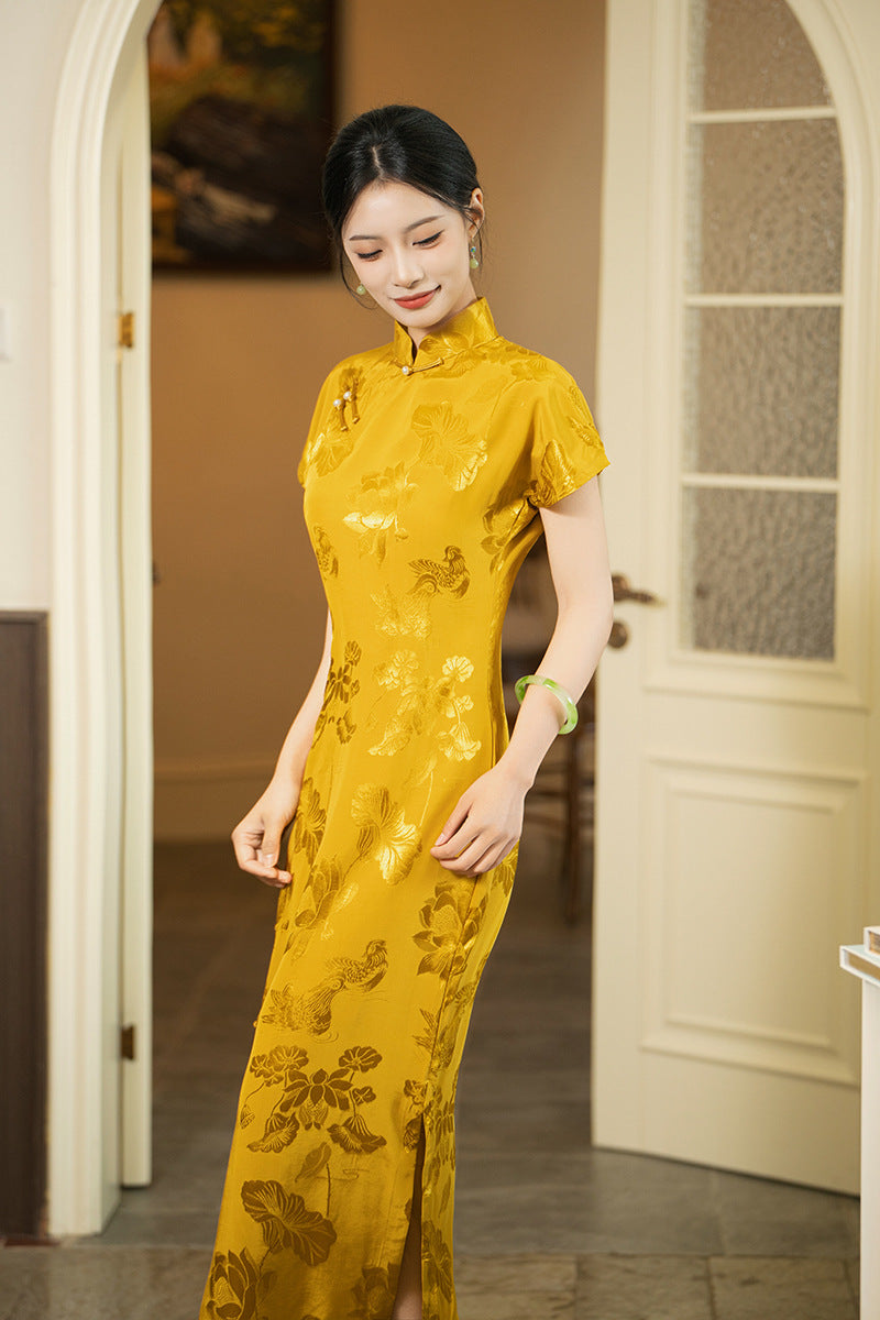 Elegant Gold Floral Embroidered Qipao – Traditional Chinese Cheongsam Dress