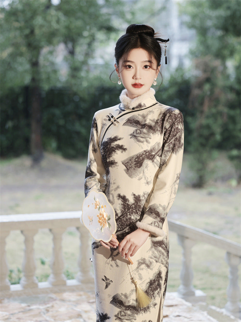 Elegant Long Sleeve Winter Hanfu with Bamboo & Bird Print - Faux Fur Trim