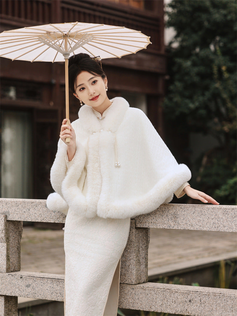 Elegant White Hanfu Cloak Faux Fur Trimmed Winter Cape For Women