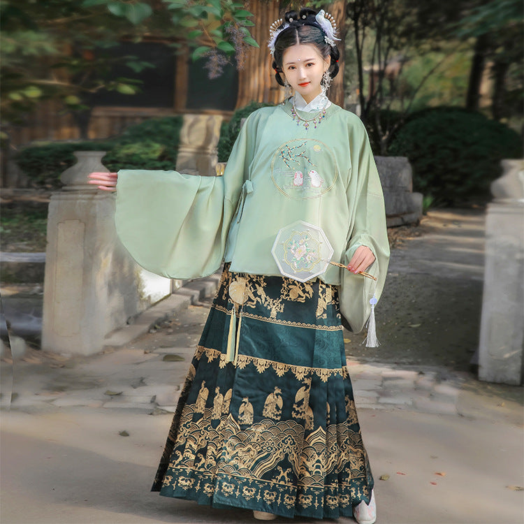 Elegant Embroidered Hanfu Set – Traditional Chinese Robe & Skirt for Women