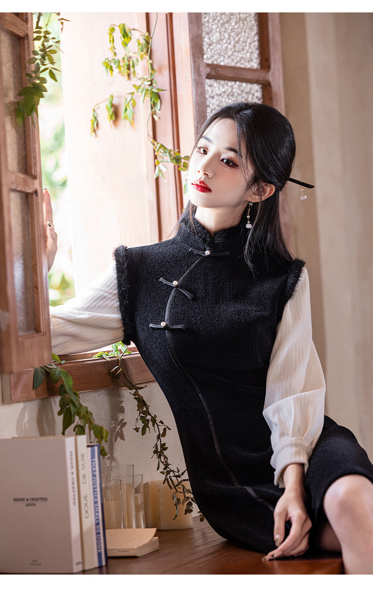 Elegant Vintage Cheongsam Dress – Soft Sleeveless Qipao for a Timeless Look