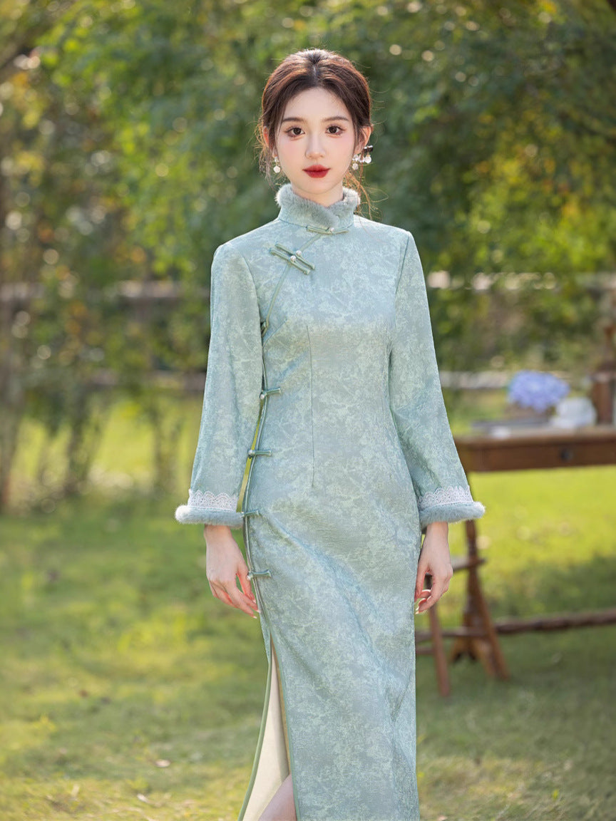 Vintage Floral Green Hanfu Dress for Women with Faux Fur Collar