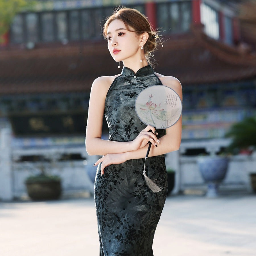 Chinese Triditional sleeveless Qipao