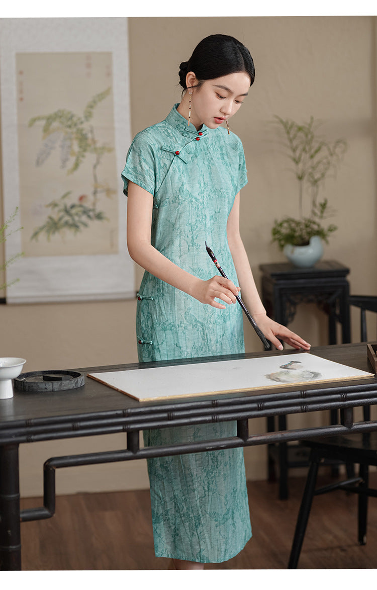 Vintage Elegant Floral Cheongsam – Classic Chinese Qipao Dress